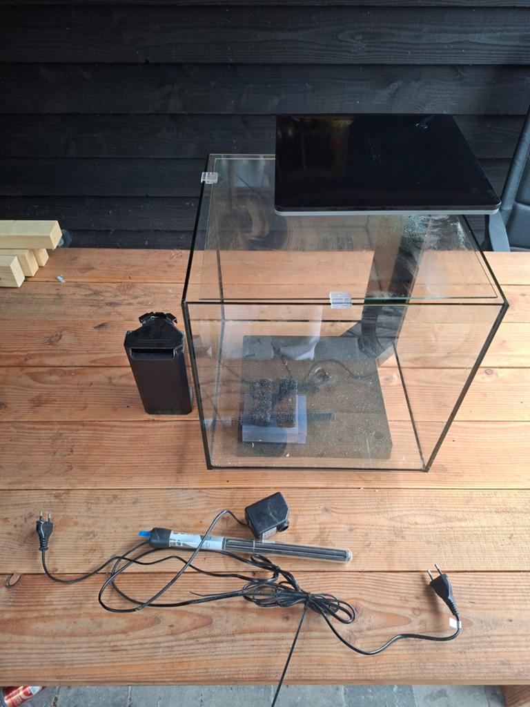 Qubiq 60 Pro aquarium, Dieren en Toebehoren, Ophalen, Leeg aquarium