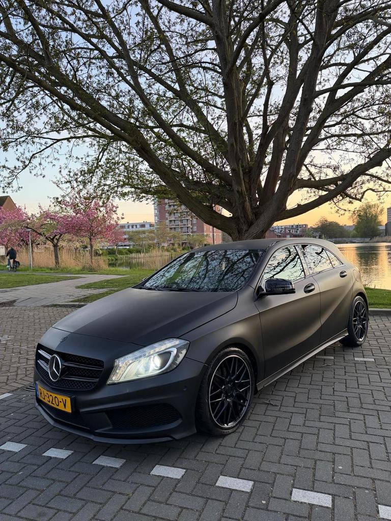 Mercedes-Benz A-Klasse A180 1.6 Blue EFF Aut7 2012, Auto's, Mercedes-Benz, 1295 kg, 4 cilinders, 1595 cc, 1200 kg