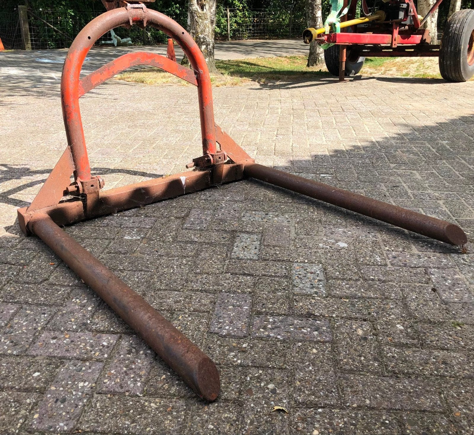 balendrager ronde balen, Ophalen