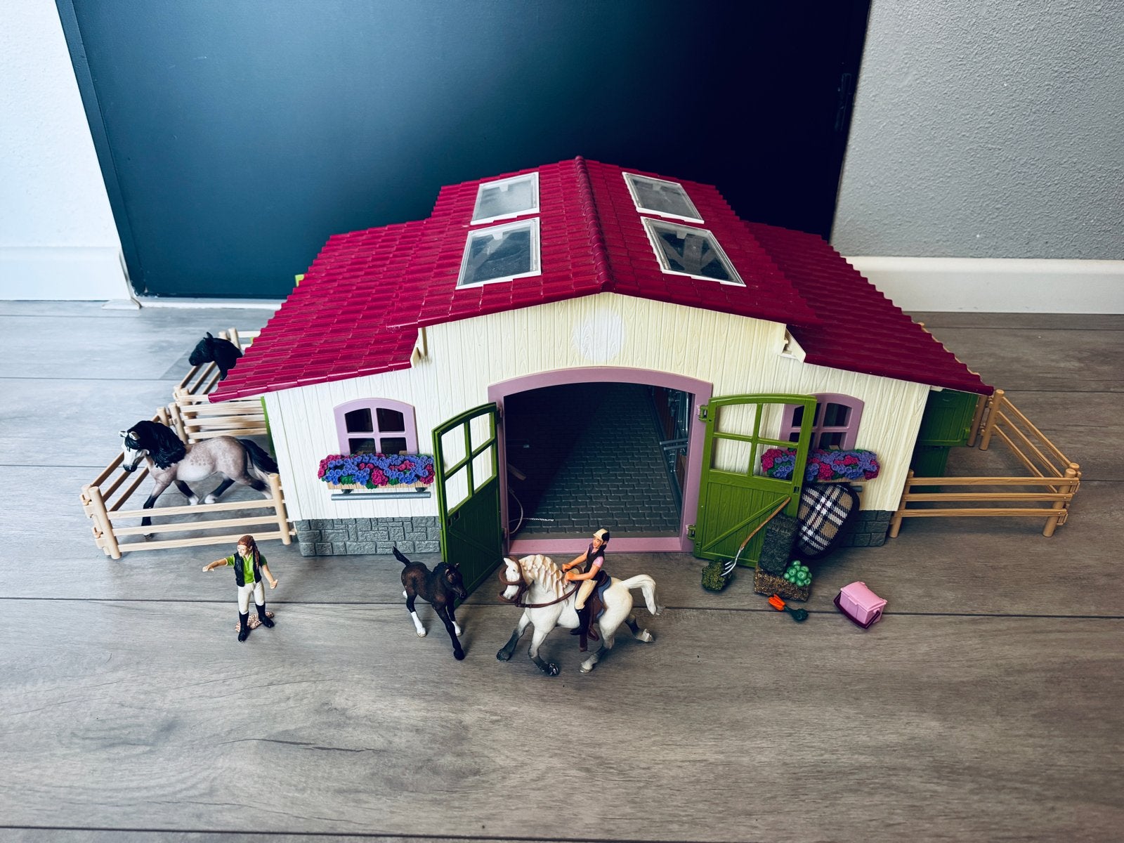 Schleich Grote Manege met extra paarden en accessoires, Ophalen, Gebruikt, Jongen of Meisje