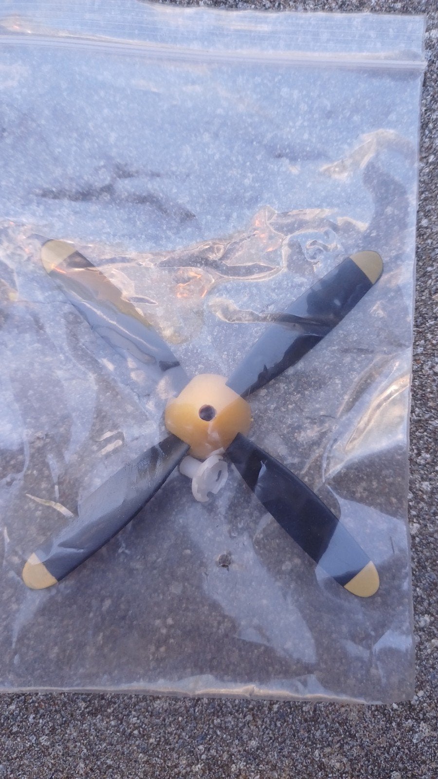 Nieuwe 4-bladige propeller voor RC-vliegtuig/drone, Ophalen of Verzenden, Nieuw