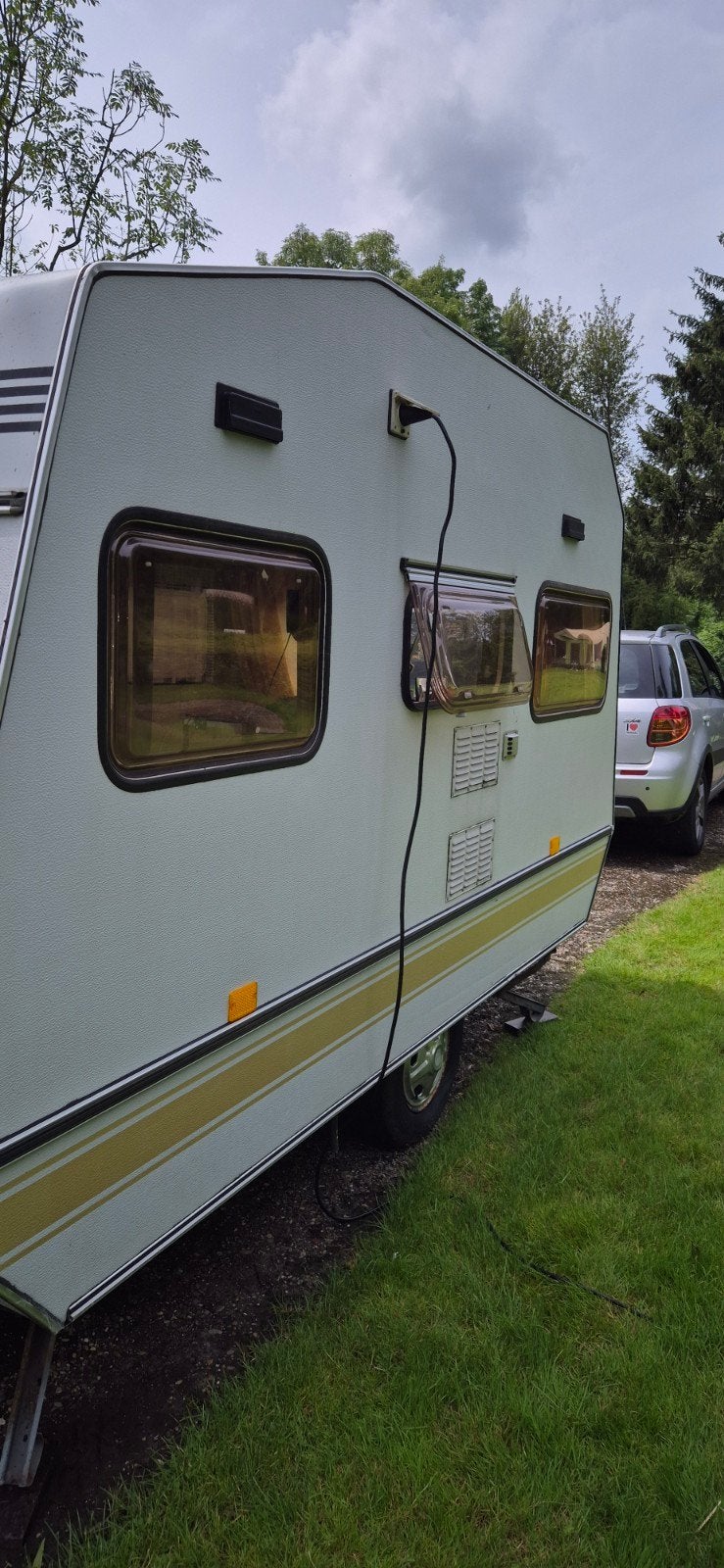 Oldtimer caravan, Particulier, 500 - 750 kg, Rondzit