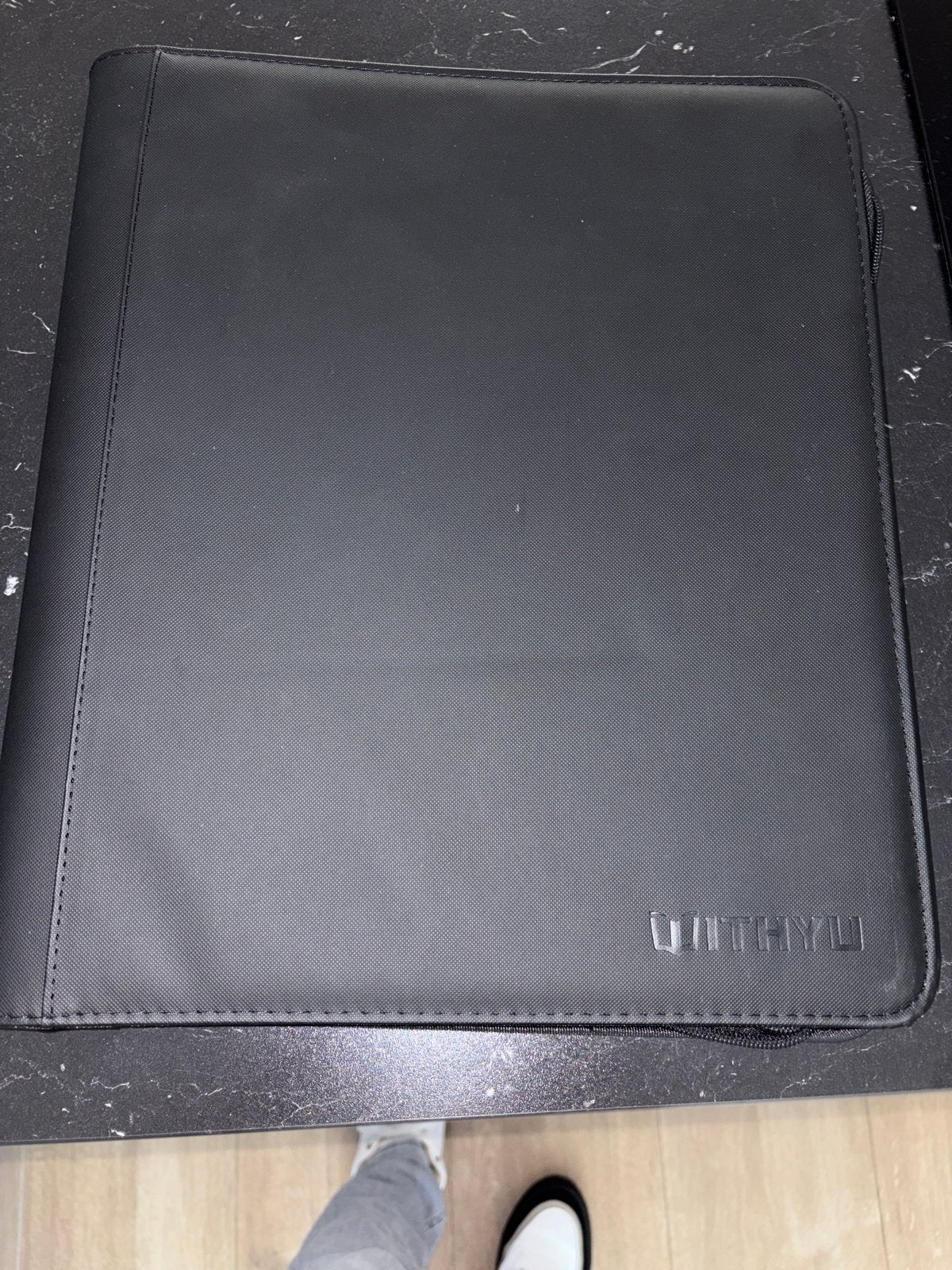 Ithyu Toploader Binder - Zwart, Ophalen of Verzenden