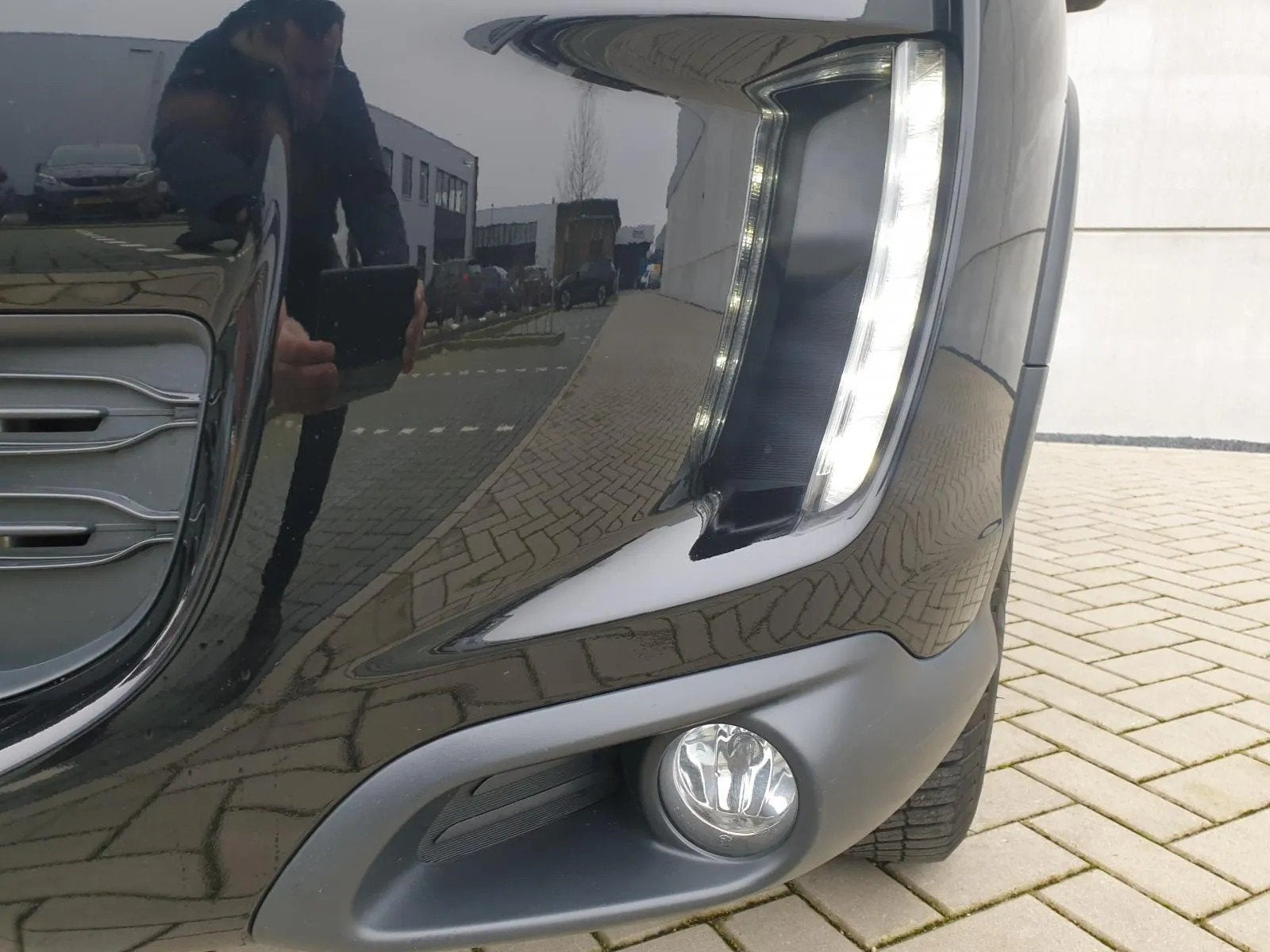 Citroen C4 Aircross 1.6i 2WD Attraction Crui Airco Trekhaak, Auto's, Voorwielaandrijving, Euro 5, Gebruikt, Zwart