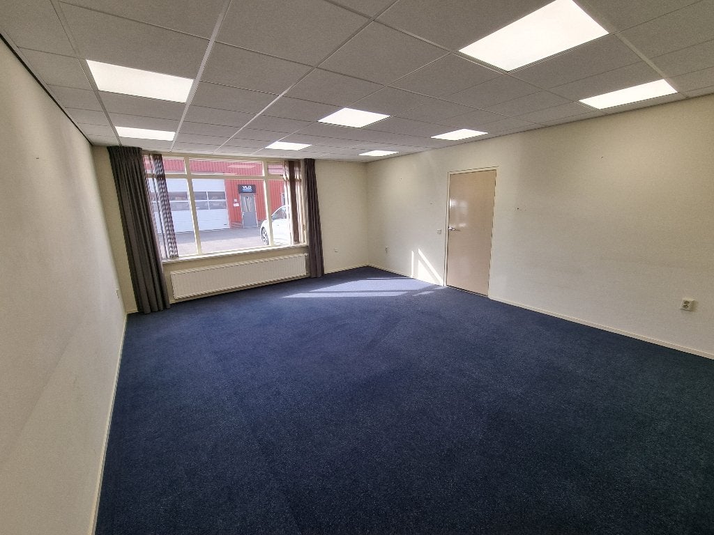 Kantoorruimte te huur Mill – 73 m², eigen entree & parkeren, 73 m², Huur, Kantoorruimte