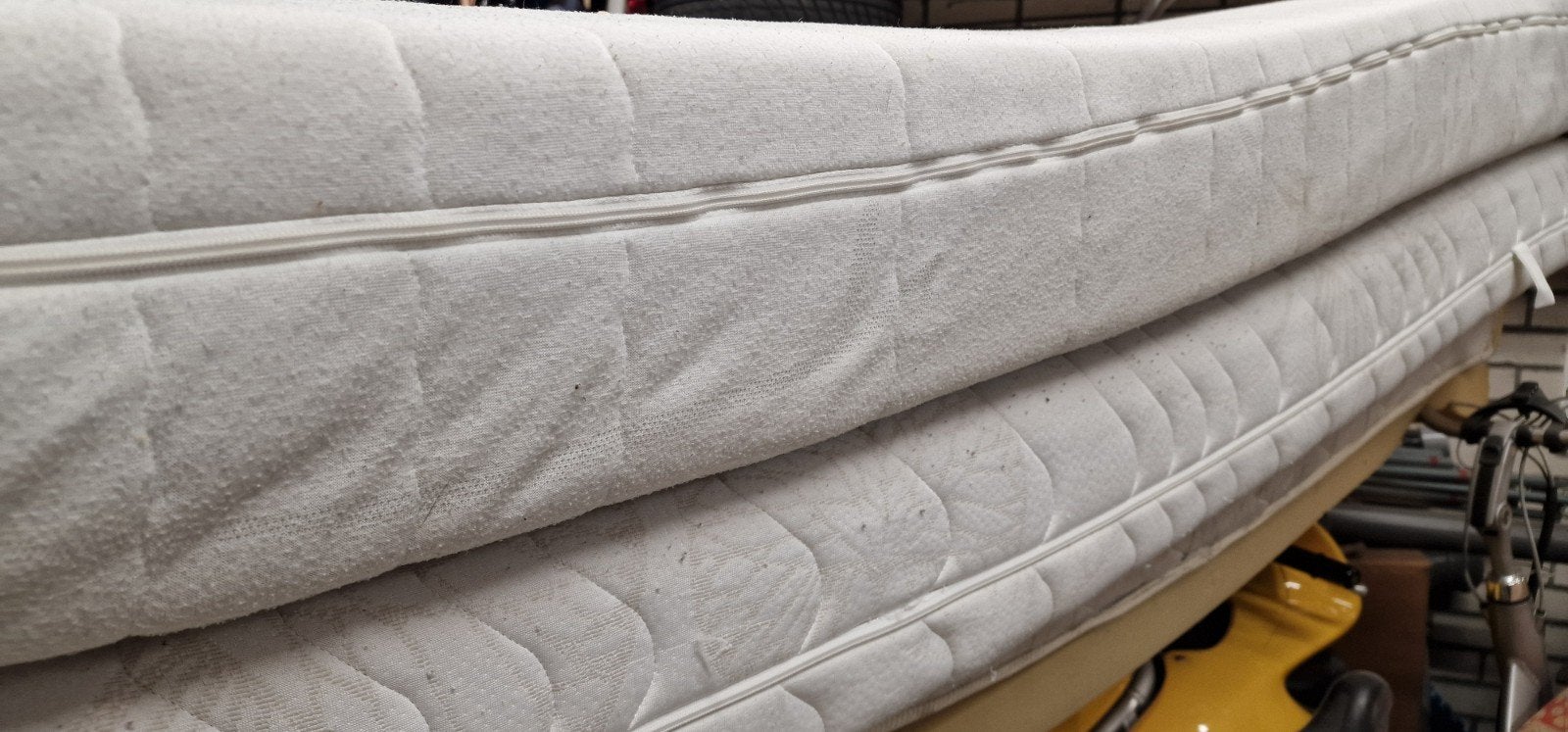 Gratis 2 matrassen 200x90, Ophalen, Gebruikt, Eenpersoons, 90 cm