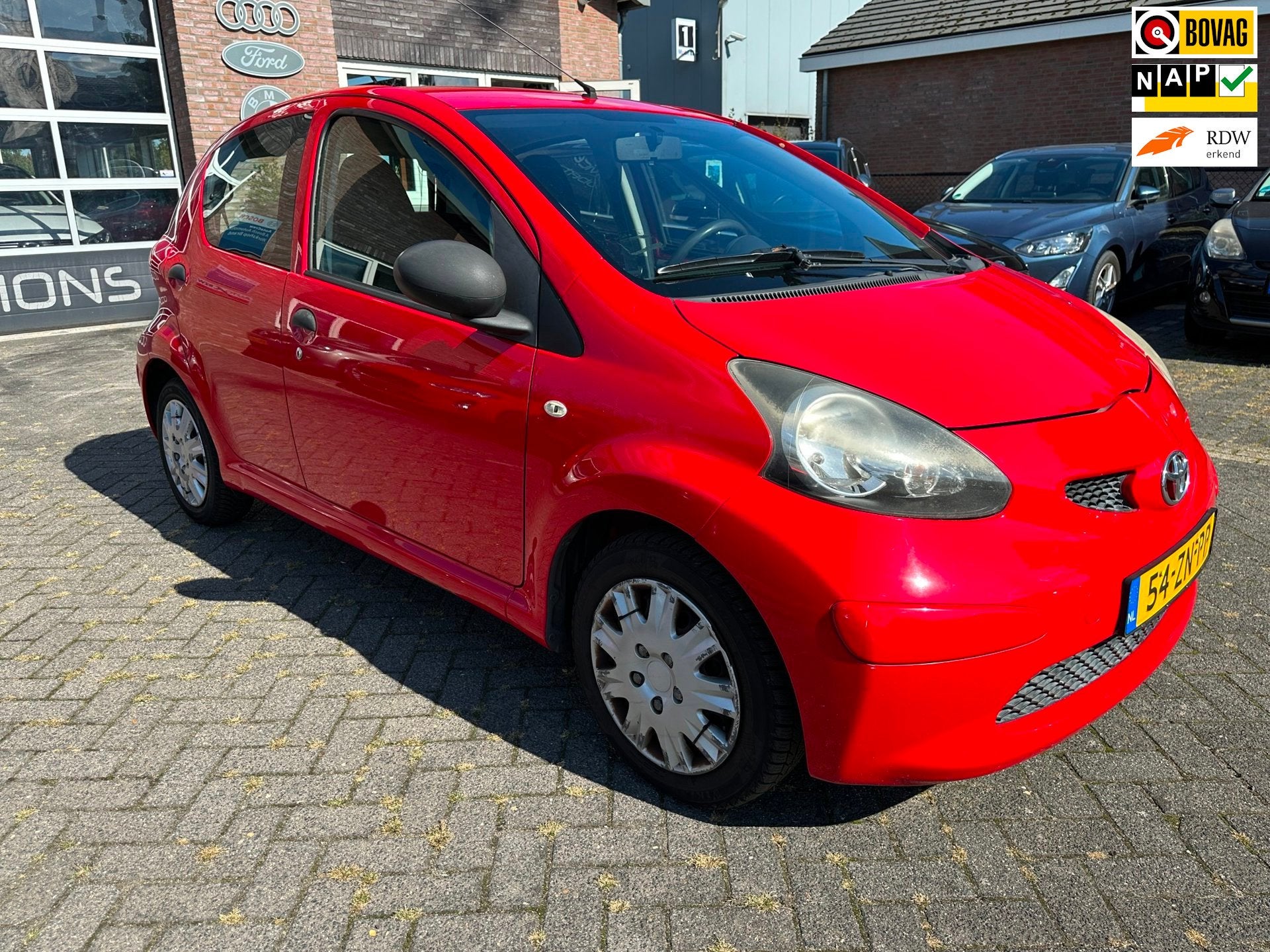 Toyota Aygo 1.0-12V 5-Deurs, Auto's, Voorwielaandrijving, Stof, Gebruikt, Zwart