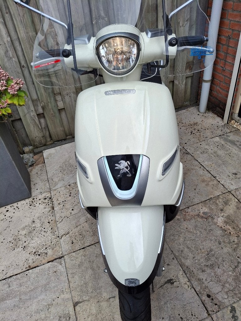 snorscooter, Ophalen, Zo goed als nieuw, Benzine, Peugeot