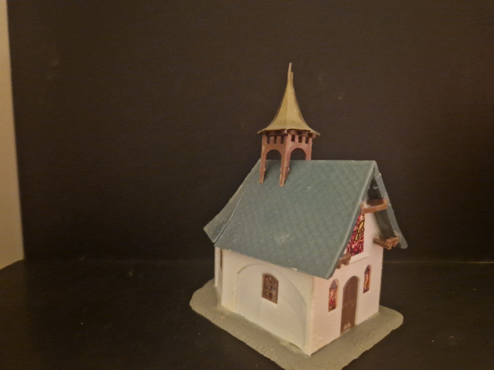 Miniatuur kerkje - Decoratie of modelbouw € 4,-, Ophalen of Verzenden, Zo goed als nieuw