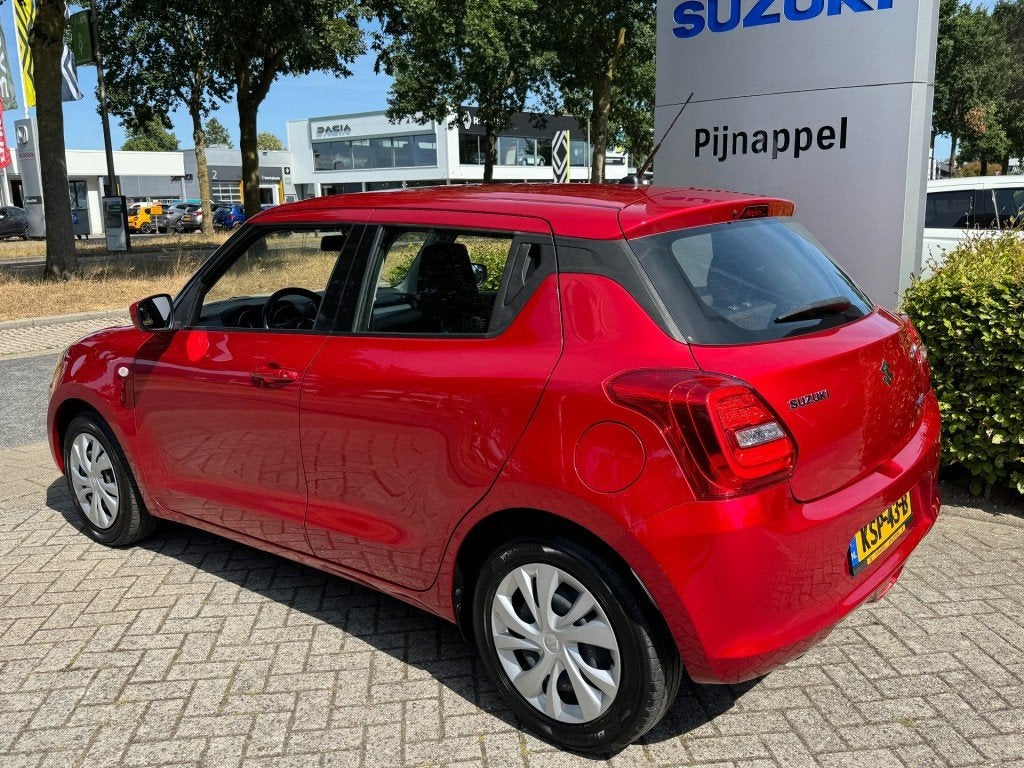 Suzuki SWIFT 1.2 Comfort 5-deurs Smart Hybrid Airco / Naviga, Auto's, Voorwielaandrijving, Gebruikt, 1242 cc, 4 cilinders
