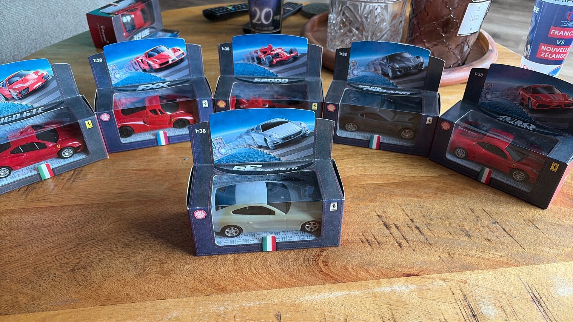 Exclusieve Ferrari auto’s - spaaractie Shell, Hobby en Vrije tijd, Modelauto's | 1:43, Ophalen of Verzenden, Nieuw, Auto, Overige merken
