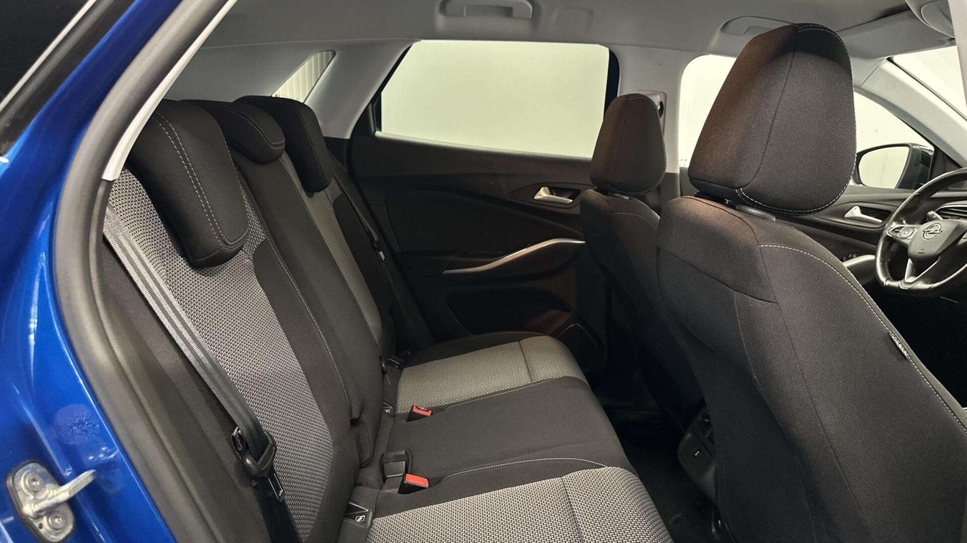 Foto 5 van Opel Grandland X 1.2 Turbo Innovation AUTOMAAT STOELVER CRUI