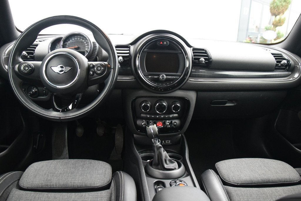 MINI Clubman 1.5 Cooper Salt Business Led Priv/Glass Navi/Bl, Auto's, Mini, Voorwielaandrijving, 136 pk, Gebruikt, Blauw