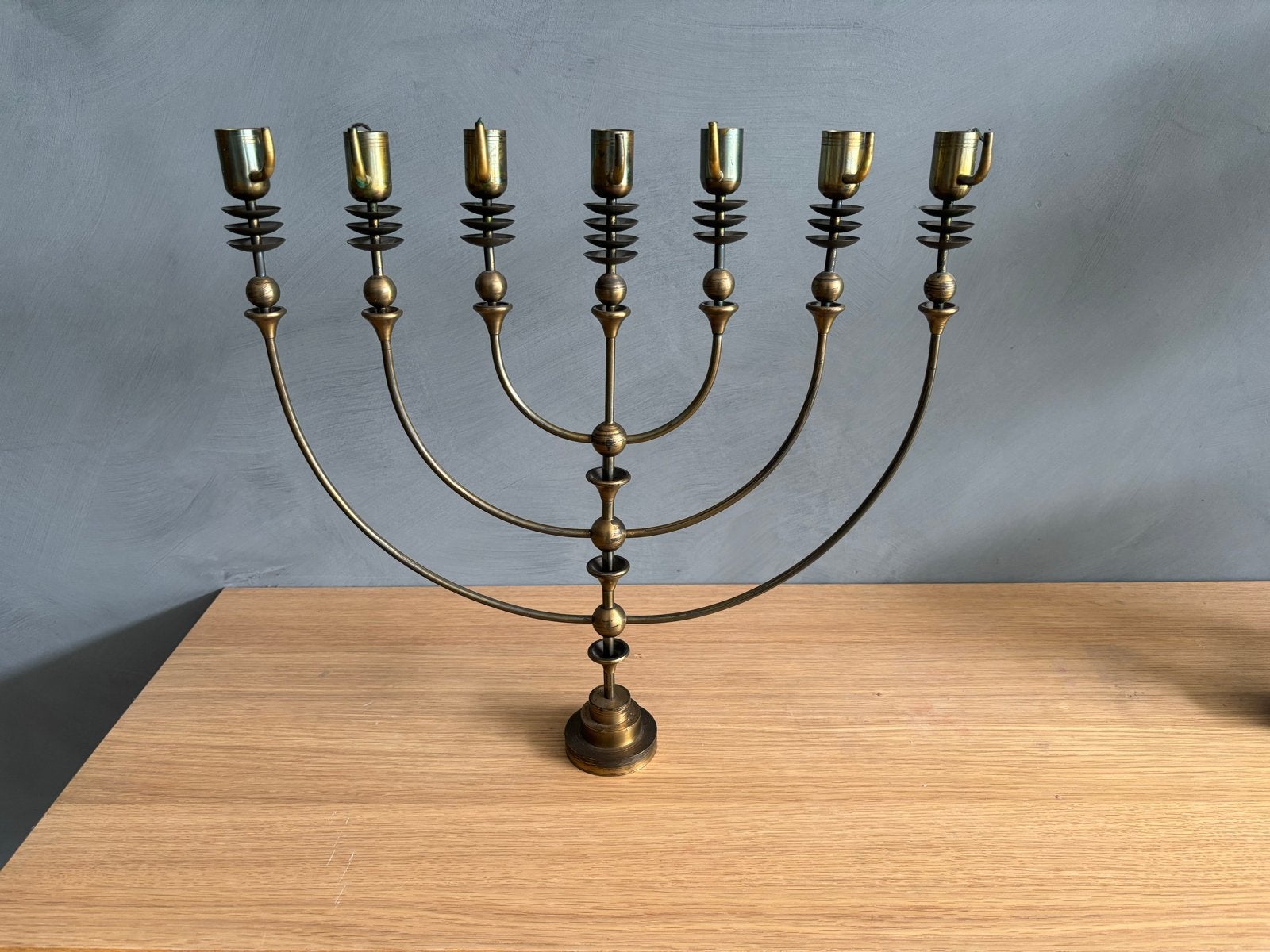 Vintage Messing Menorah - 7-armige Kandelaar, Antiek en Kunst, Antiek | Kandelaars, Ophalen, Koper of Brons