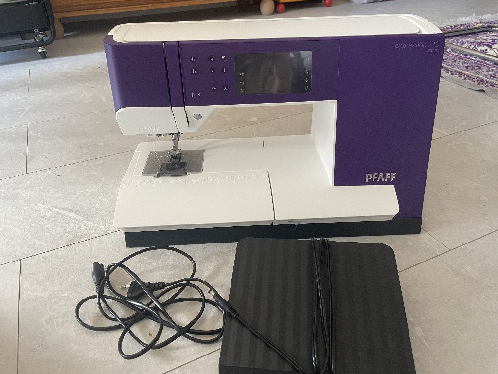 naaimachine Pfaff expression 710 - ZGA NIEUW, Hobby en Vrije tijd, Naaimachines en Toebehoren, Pfaff, Ophalen of Verzenden, Industrieel