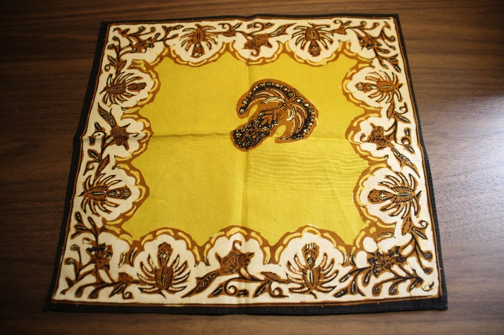 Lap 100% batik katoen stof - oker geel beige zwart #4608, Geel, Nieuw, Ophalen of Verzenden, Katoen