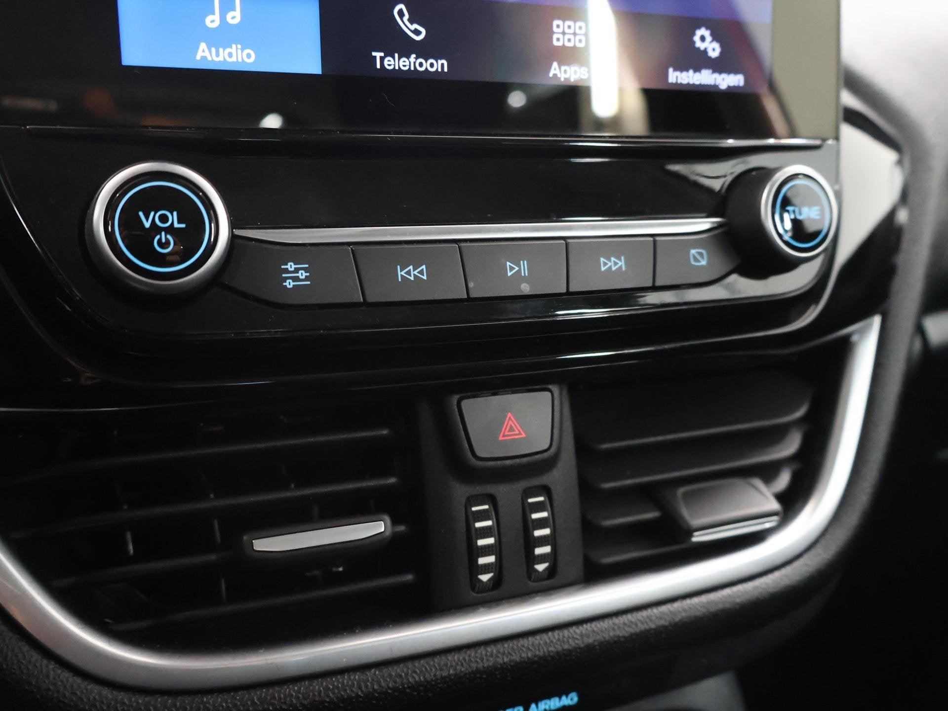 Foto 18 van Ford Fiesta 1.0 EcoBoost Connected | Cruise Control | Airco