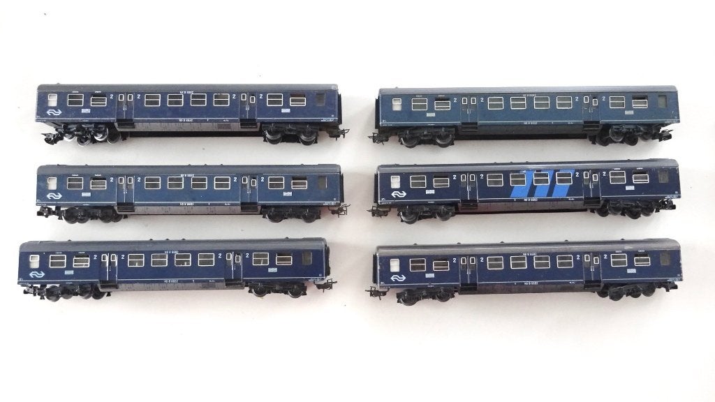 Marklin 6 NS personenwagons 4049 - daken gerenoveerd, Hobby en Vrije tijd, Wisselstroom, Gebruikt, Wagon, Ophalen of Verzenden