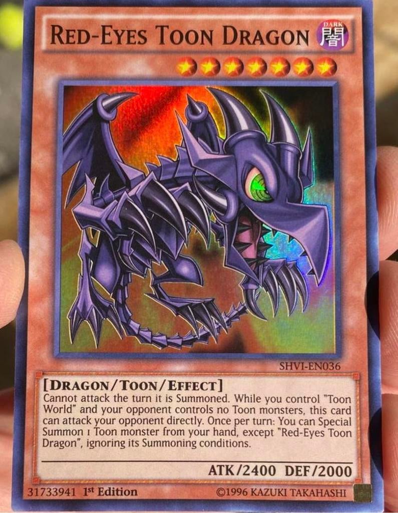 Yu-Gi-Oh! Red-Eyes Toon Dragon SHVI 1st Edition !, Hobby en Vrije tijd, Verzamelkaartspellen | Yu-gi-Oh!, Ophalen of Verzenden