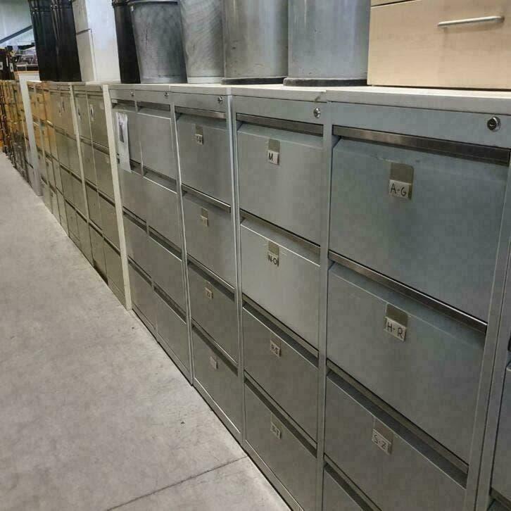 diverse stalen dossierkasten archiefkasten 4 laden kast, 5 laden of meer, Ophalen, Gebruikt, 25 tot 50 cm