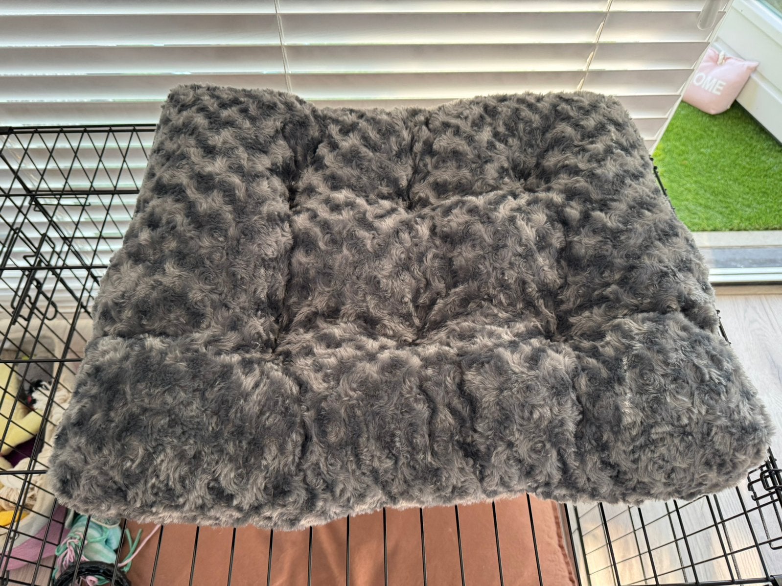 Honden bench kussen zo goed als nieuw 60x45 cm, Dieren en Toebehoren, Hondenmanden, Ophalen of Verzenden, Zo goed als nieuw