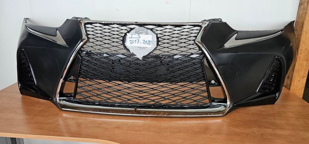 Lexus IS Bumper Voor (2017-2020), Gebruikt, Voor, Bumper, Lexus