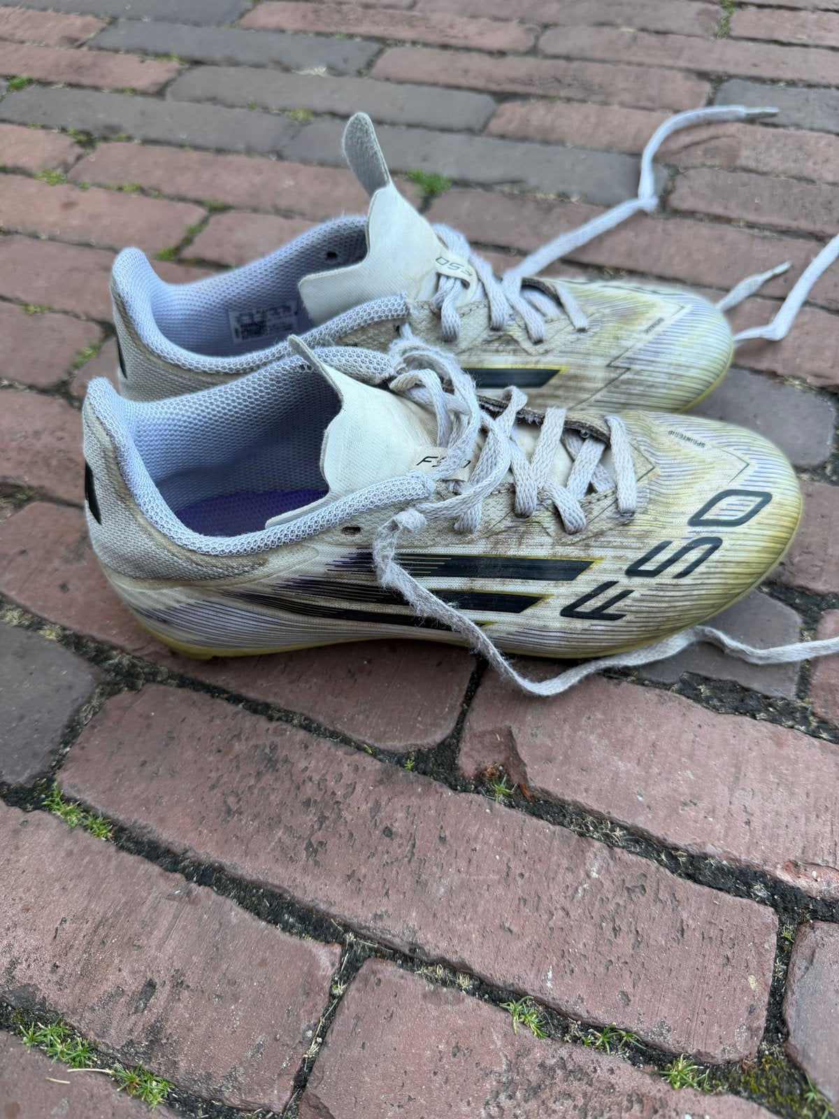 Gebruikte Adidas voetbalschoenen maat 34, Ophalen, Gebruikt, Schoenen