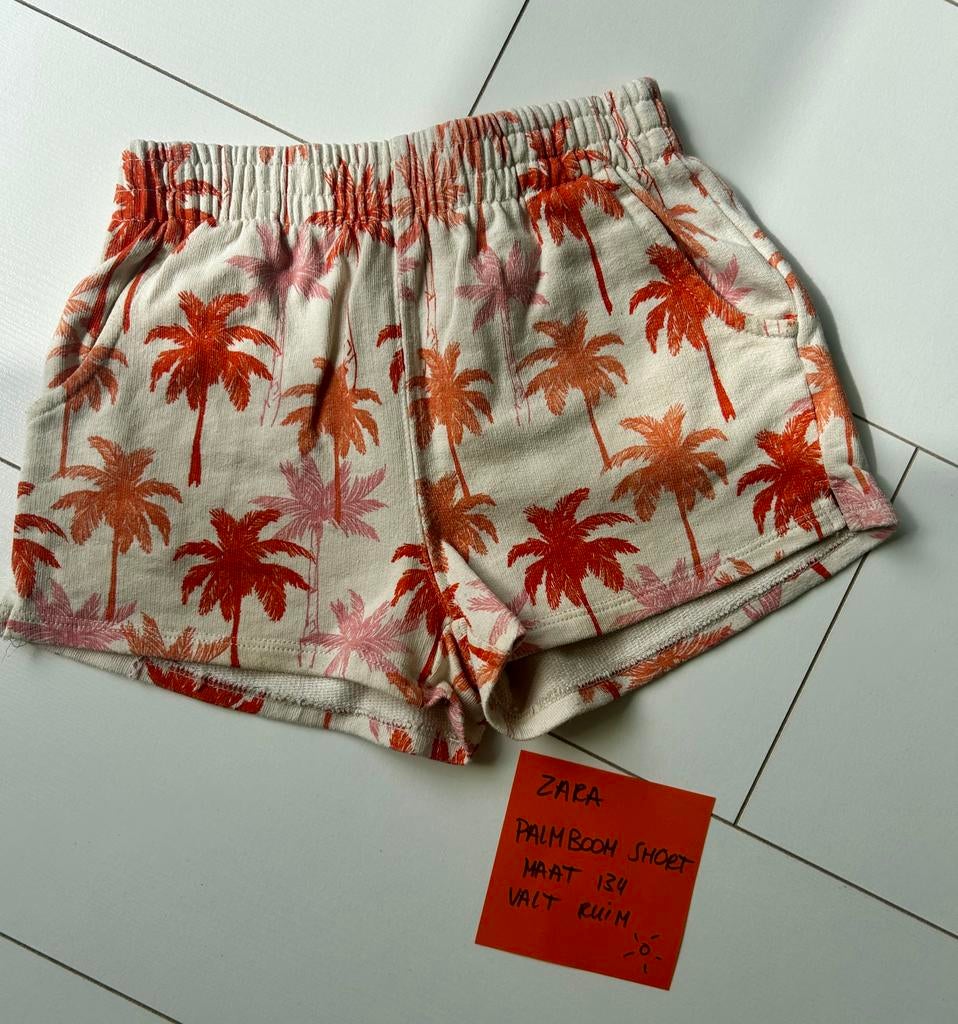 Zara palmboom  short maat 134 valt ruim, Ophalen of Verzenden, Gebruikt, Meisje, Broek