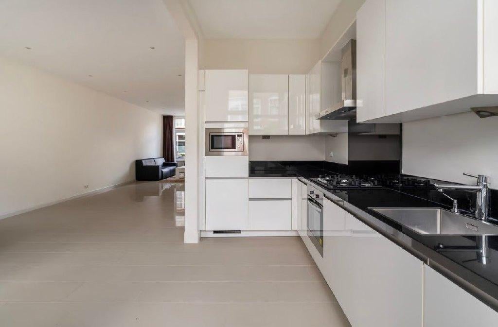 Luxe greeploze hoogglans keuken+composiet blad GEDEMONTEERD, Huis en Inrichting, Wit, Hoekkeuken, Ophalen of Verzenden, Zo goed als nieuw