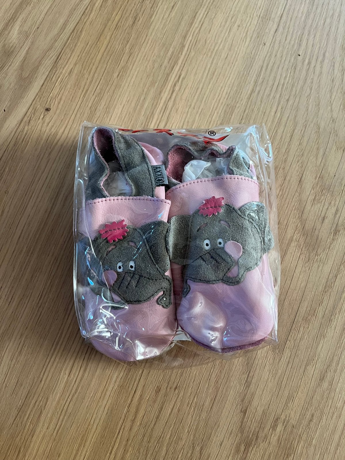Schoenen olifant maat 23 nieuw in verpakking, Ophalen of Verzenden, Zo goed als nieuw, Meisje