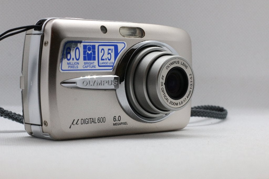 Olympus Stylus MJU Digital 600, Ingebouwde flitser, Geheugenkaart, Ophalen of Verzenden, Zo goed als nieuw