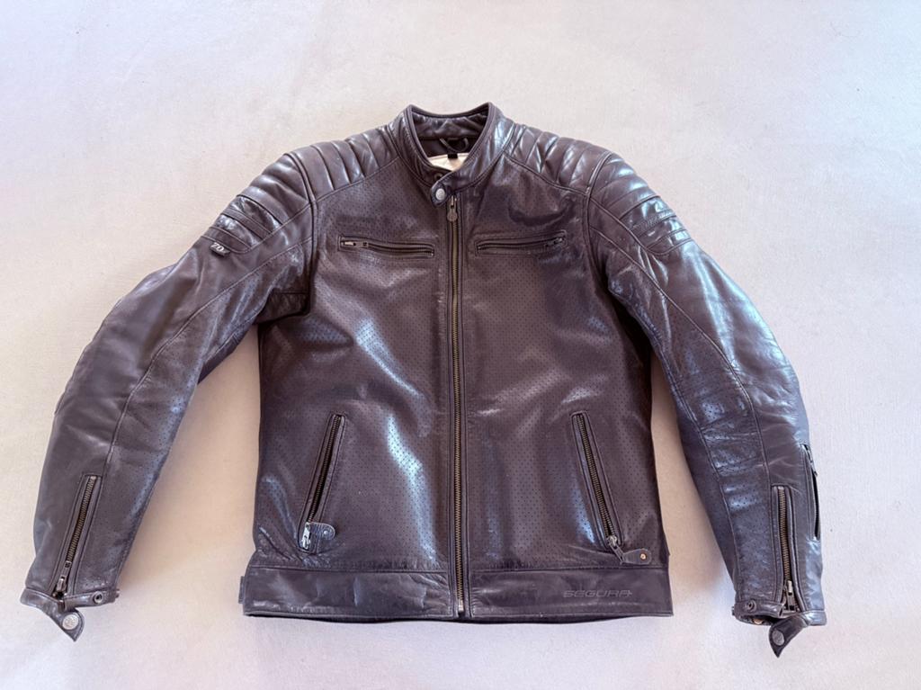 Segura Stripe heren geperforeerd leren motorjas - Maat L, Motoren, Kleding | Motorkleding, Jas | leer, Heren, Tweedehands, Ophalen