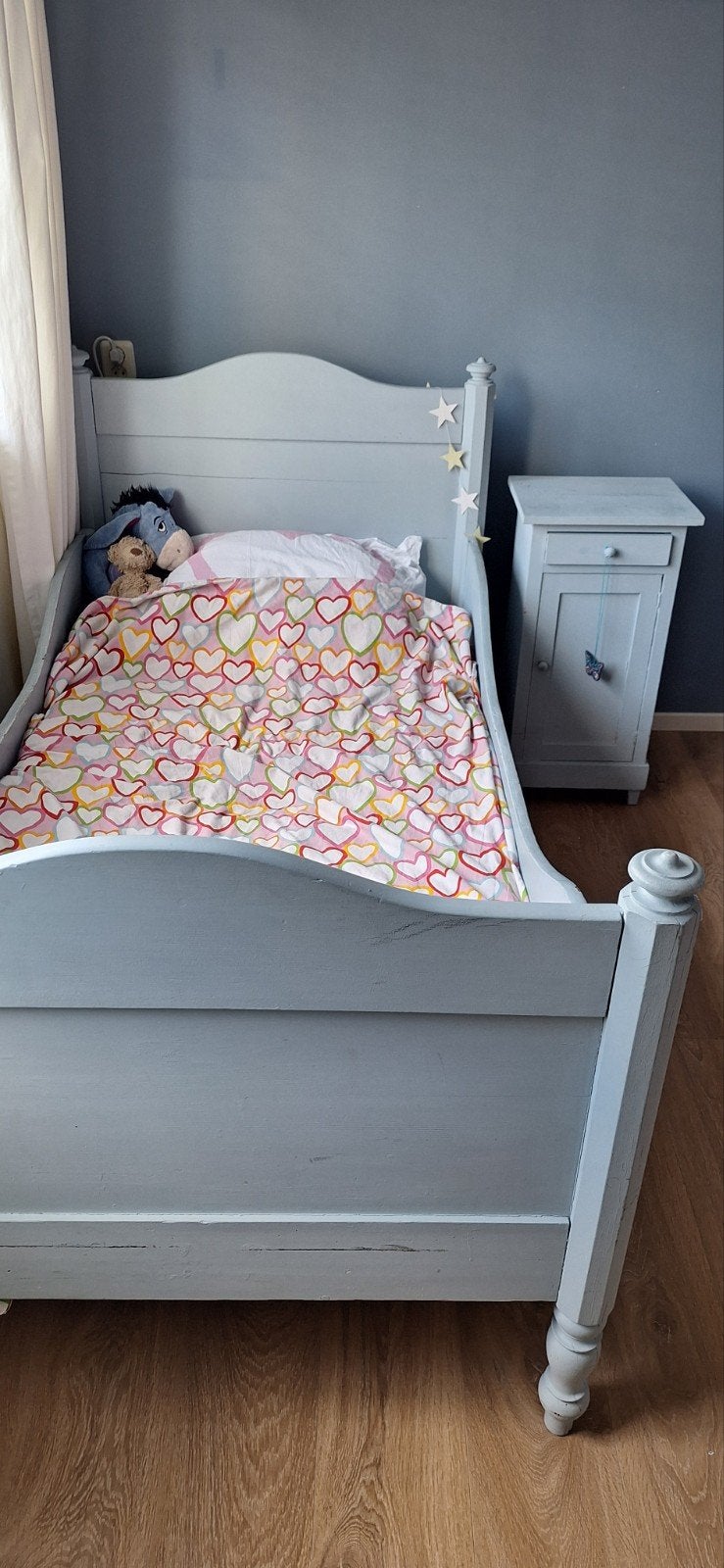 Oud houten bed met nachtkastje, Antiek en Kunst, Ophalen