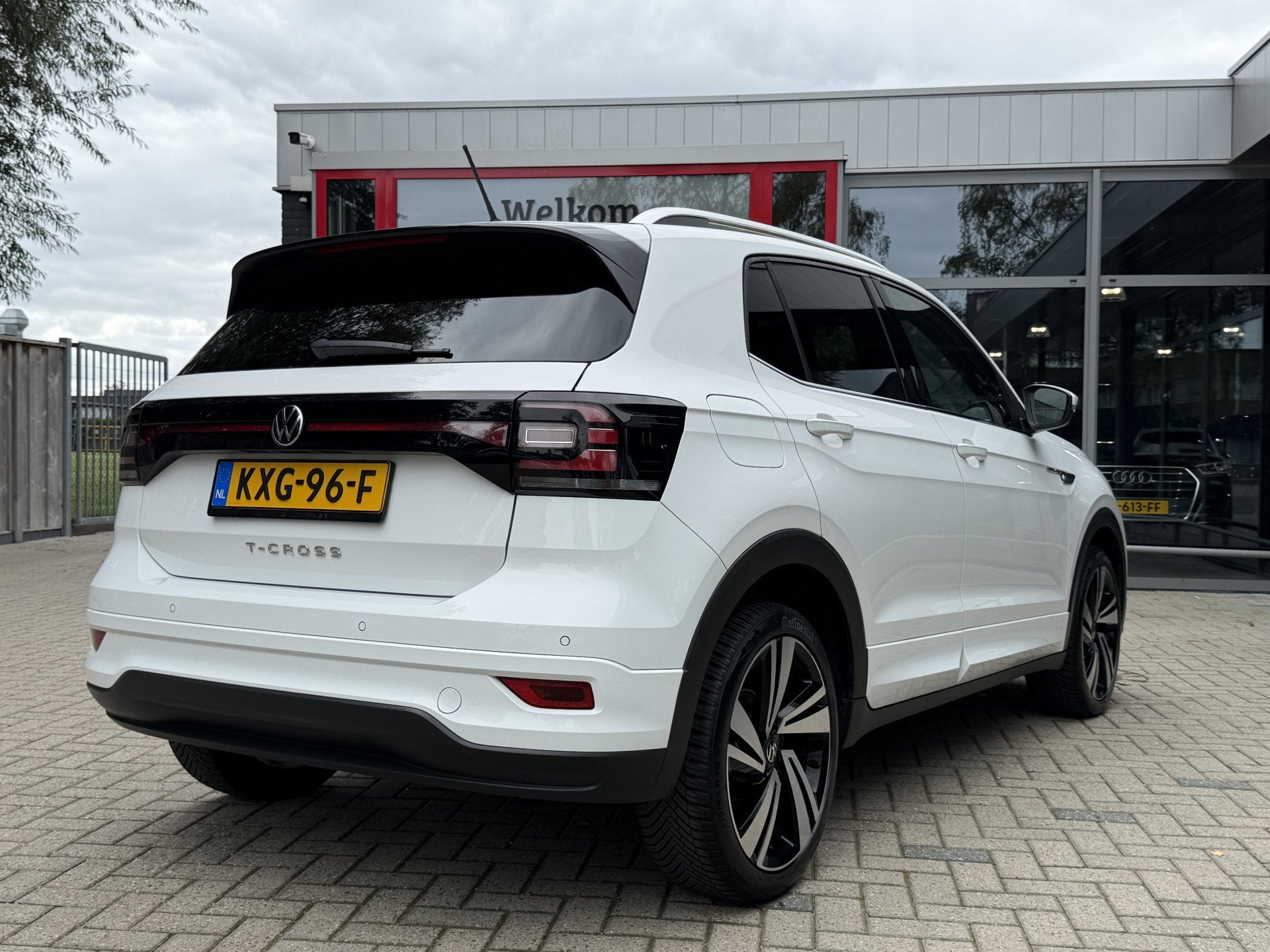 Volkswagen T-Cross 1.0 TSI *!* 2x R-LINE *!* NAVI/ CARPLAY/, Auto's, T-Cross, Gebruikt, Euro 6, Automatische klimaatregeling