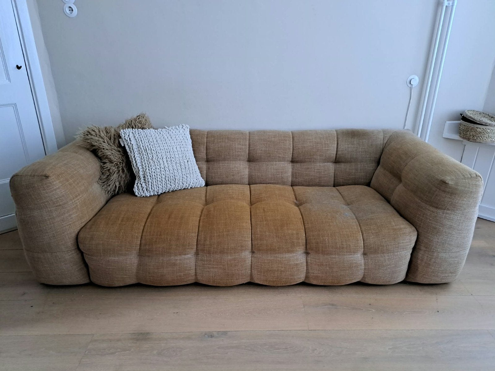 Comfortabele bubbel bank gratis af te halen in Noordwijk, Huis en Inrichting, Ophalen, Gebruikt, Driepersoons, 75 tot 100 cm