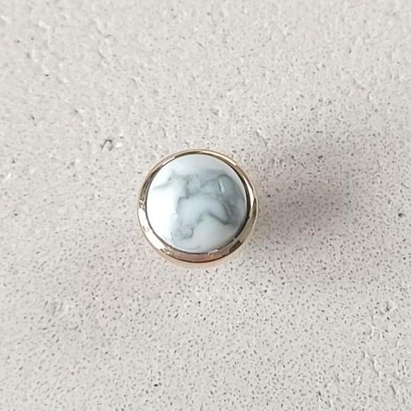 Goudkleurige Melano twisted howlite 6mm, Verzenden