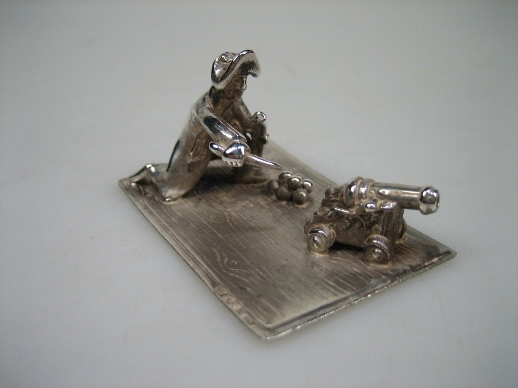 Miniatuur zilver piraat met zijn kanon, Rotterdam 1979, Antiek en Kunst, Verzenden, Zilver