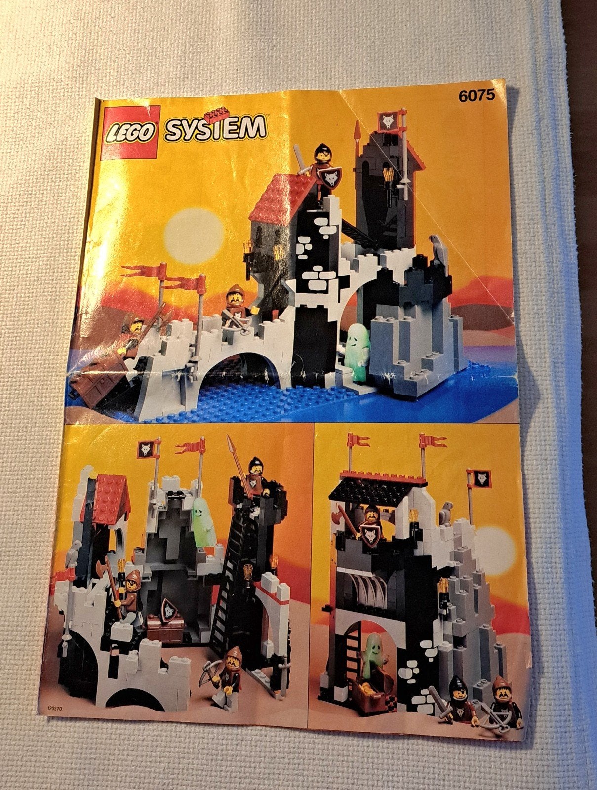 lego 6075 set uit de jaren 90 WOLFPACK TOWER + instructieboe, Kinderen en Baby's, Speelgoed | Duplo en Lego, Ophalen, Gebruikt