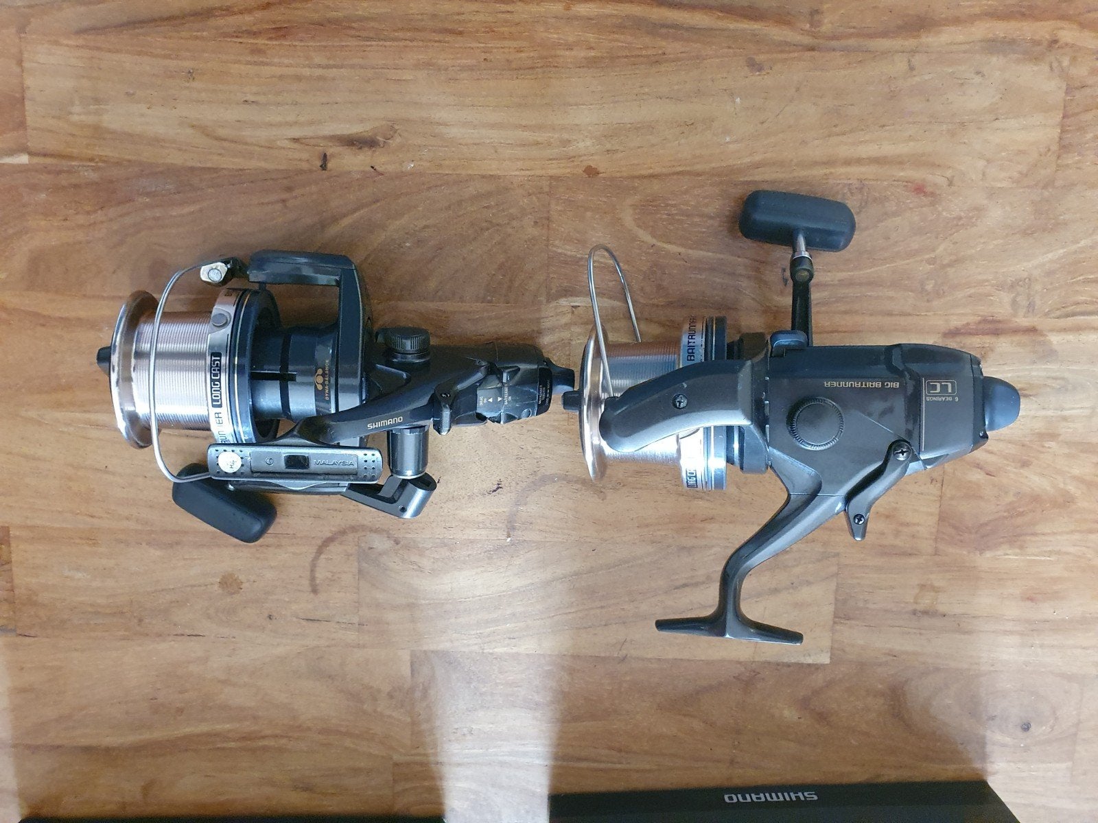 2 stuks Shimano BIG LC Baitrunners, Ophalen of Verzenden, Gebruikt, Molen