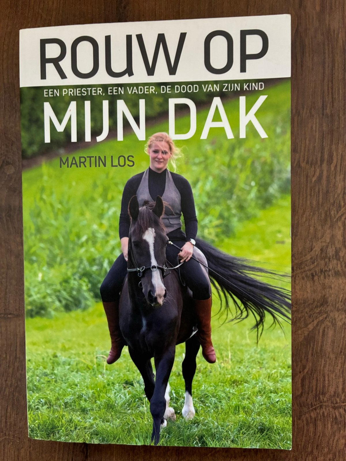 Rouw op mijn dak - Martin Los, Ophalen of Verzenden, Zo goed als nieuw, Christendom | Katholiek