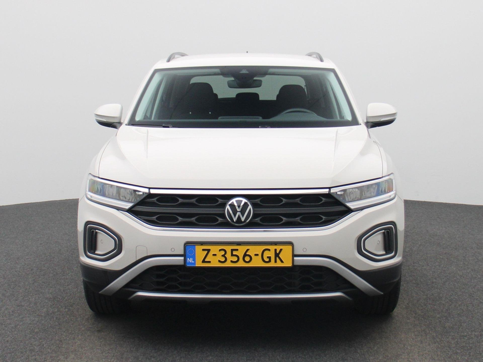 Volkswagen T-Roc 1.0 TSI Life | Navigatie | Draadloze Apple, 12 maanden, Stof, 1192 kg, Origineel Nederlands