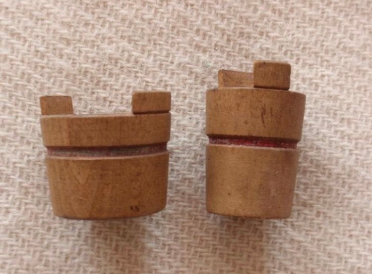 2 miniatuur wastobbes antiek speelgoed, Antiek en Kunst, Ophalen of Verzenden