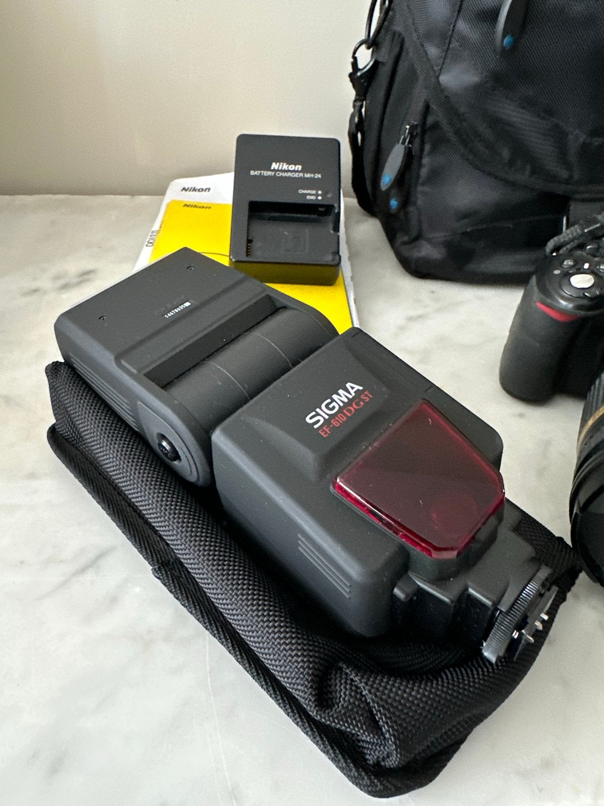 Nikon D3100 spiegelreflexcamera met flitser en tas, Gebruikt, Spiegelreflex, Ophalen of Verzenden, Nikon