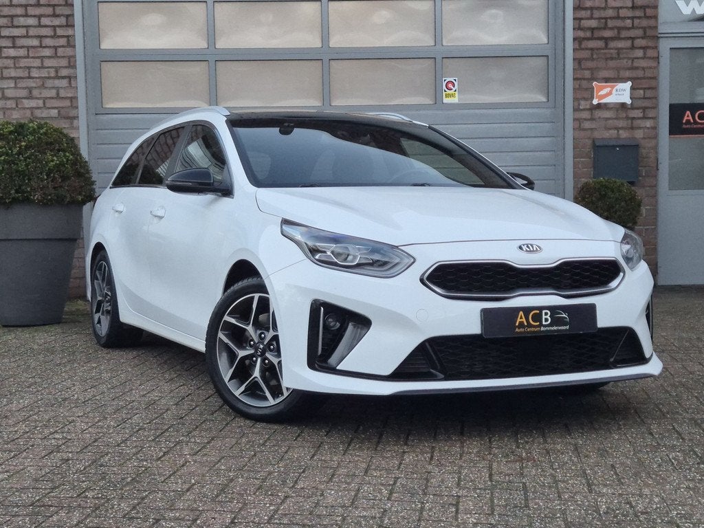Kia Ceed Sportswagon 1.4 T-GDi GT-Line Trekhaak (bj 2021), Voorwielaandrijving, 4 cilinders, Wit, Origineel Nederlands
