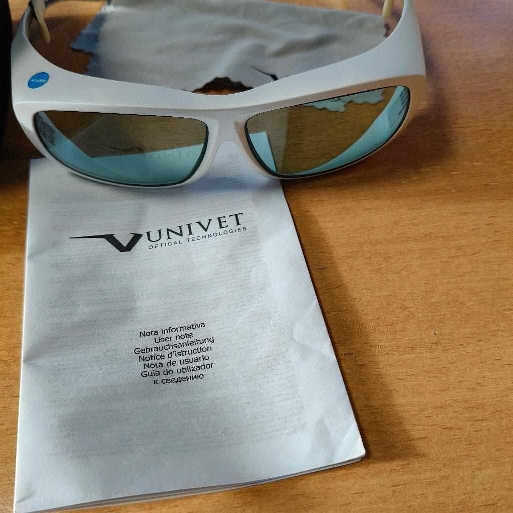 UNIVET Laserlichtbeschermingsbril laserbril - burrie geplakt, Ophalen, Gebruikt