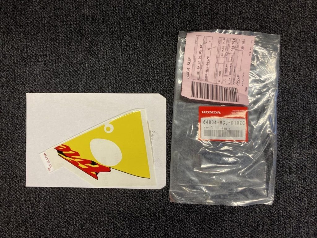 Fireblade cbr954RR bj 2003 sticker zijpaneel links nieuw, -, -, Nieuw, Ophalen of Verzenden