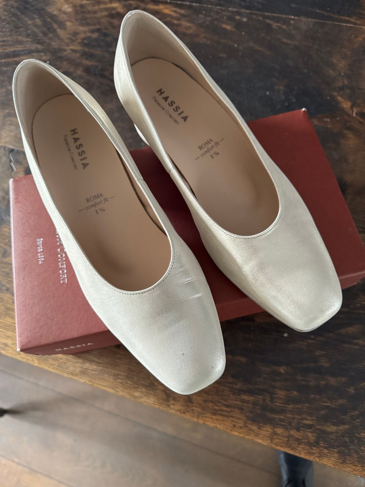 Hassia leren pumps, maat 38.5, één keer gedragen, Ophalen, Zo goed als nieuw, Beige, Pumps