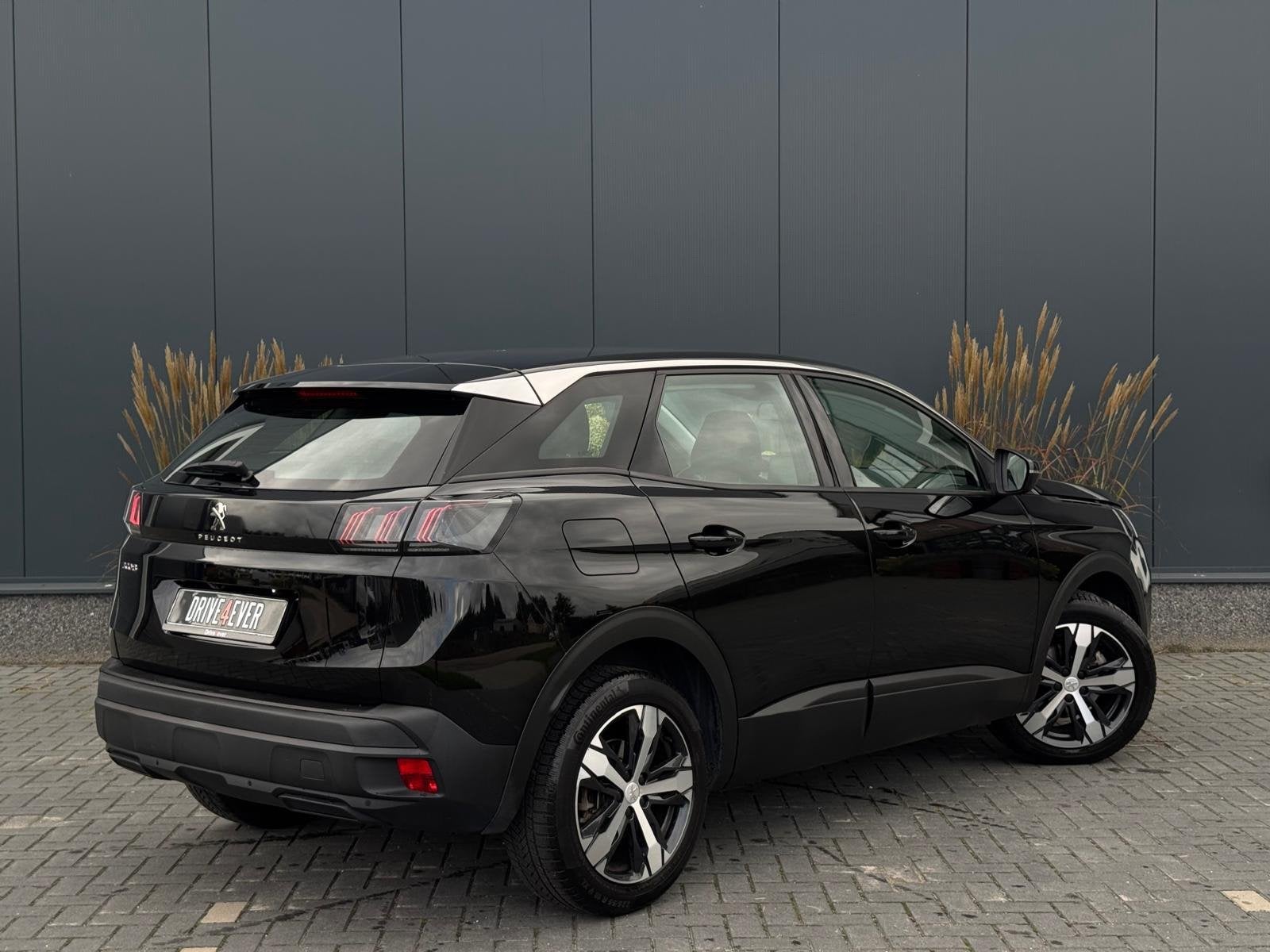 Foto 3 van Peugeot 3008 1.2 PureTech Active Pack Business | Camera | La