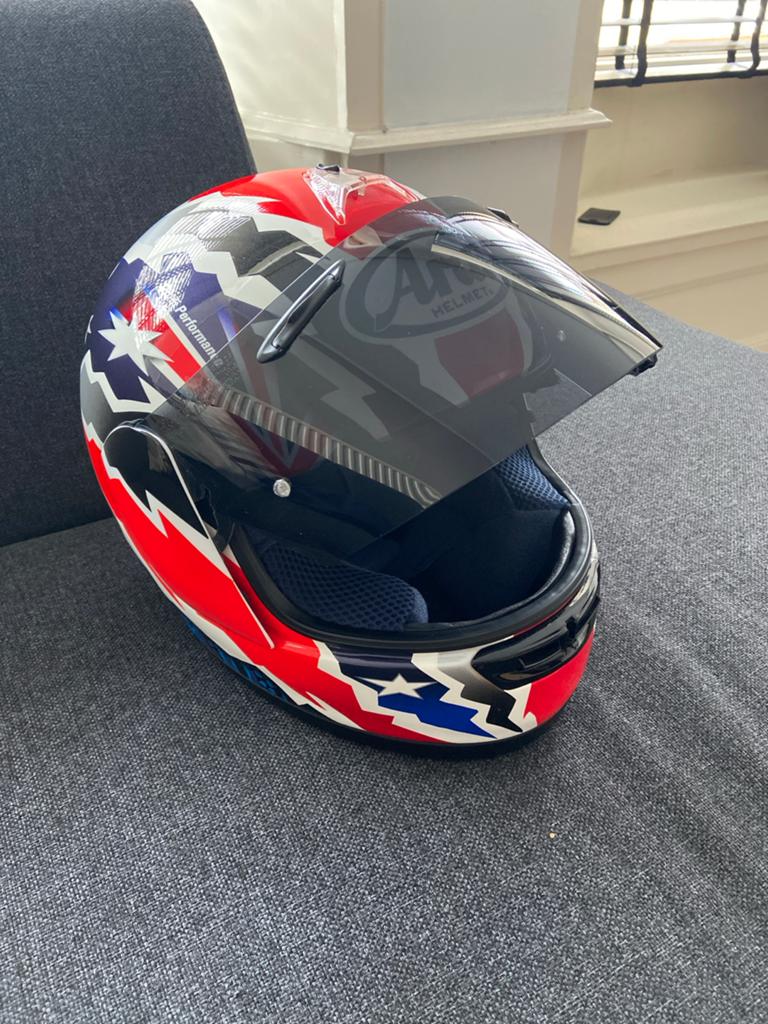 Arai integraalhelm - Gebruikt, zeer goede staat, Motoren, Kleding | Motorhelmen, Integraalhelm, Arai, Tweedehands, Ophalen of Verzenden