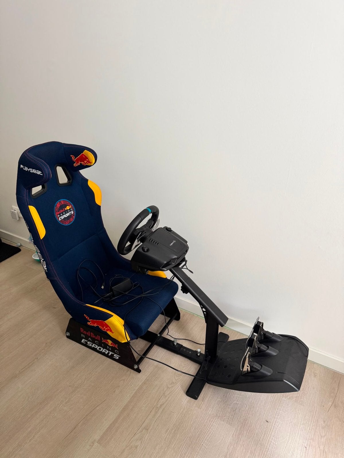 Playseat Red Bull Racing Esports met Logitech G29, Ophalen, Overige merken, Zo goed als nieuw